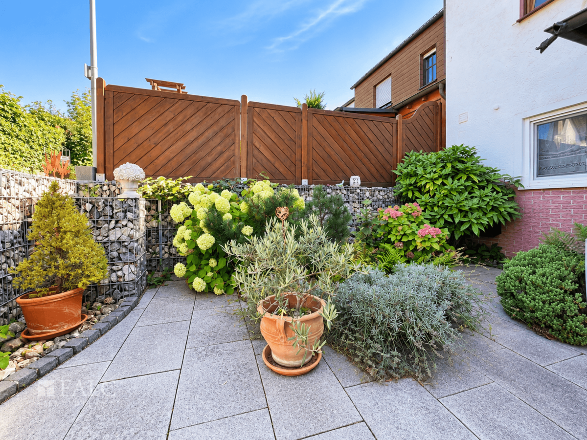 Garten Vorderseite