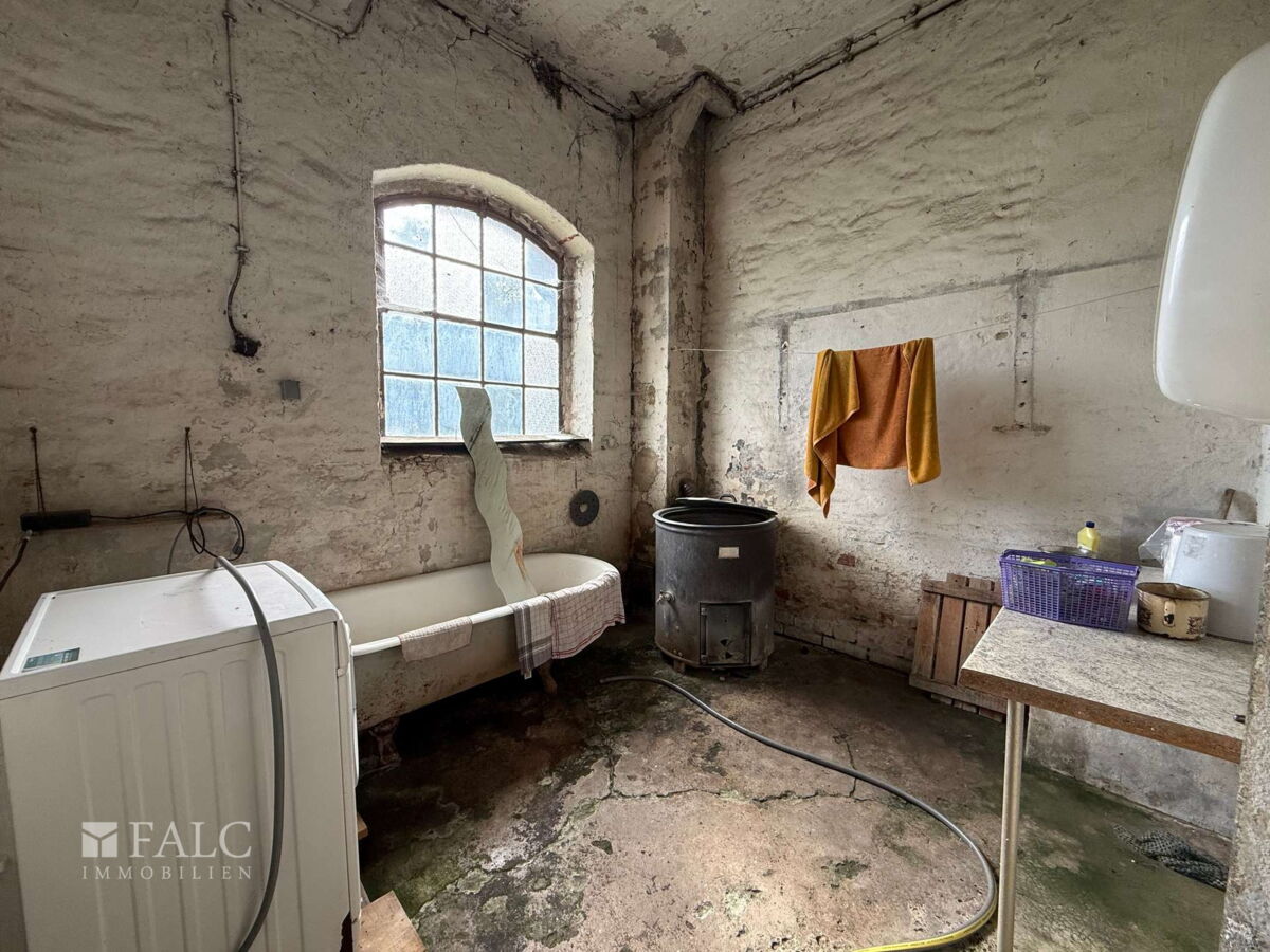 Badezimmer im Nebengebäude