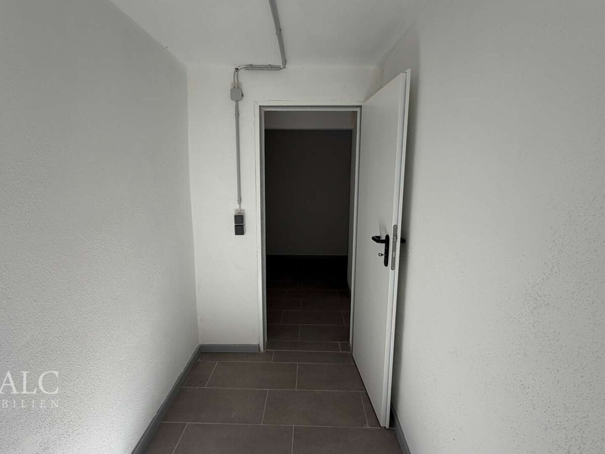 Keller