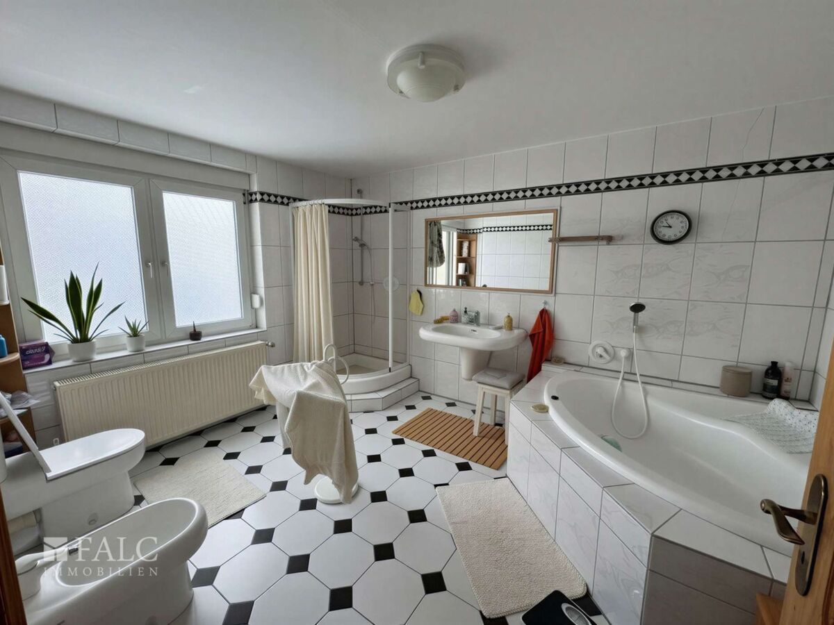 Badezimmer 1.OG 