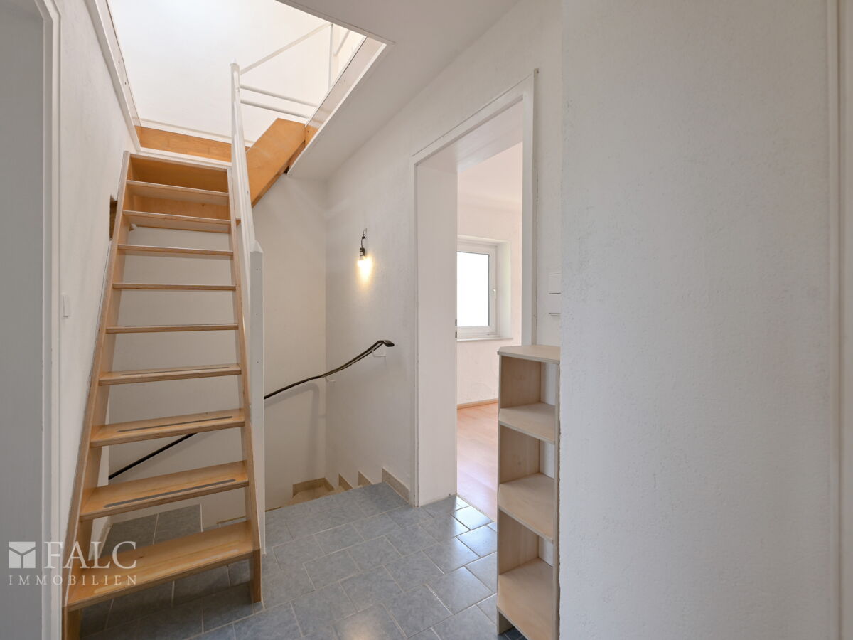 OG Diele Blick DG-Treppe