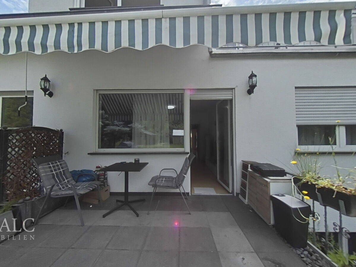 EG links Terrasse