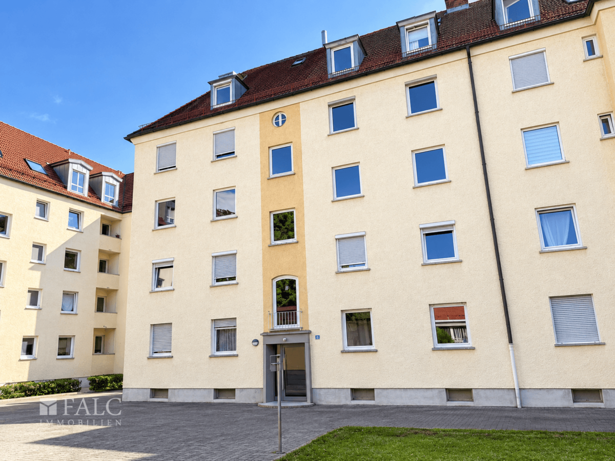 Außenansicht Eingang