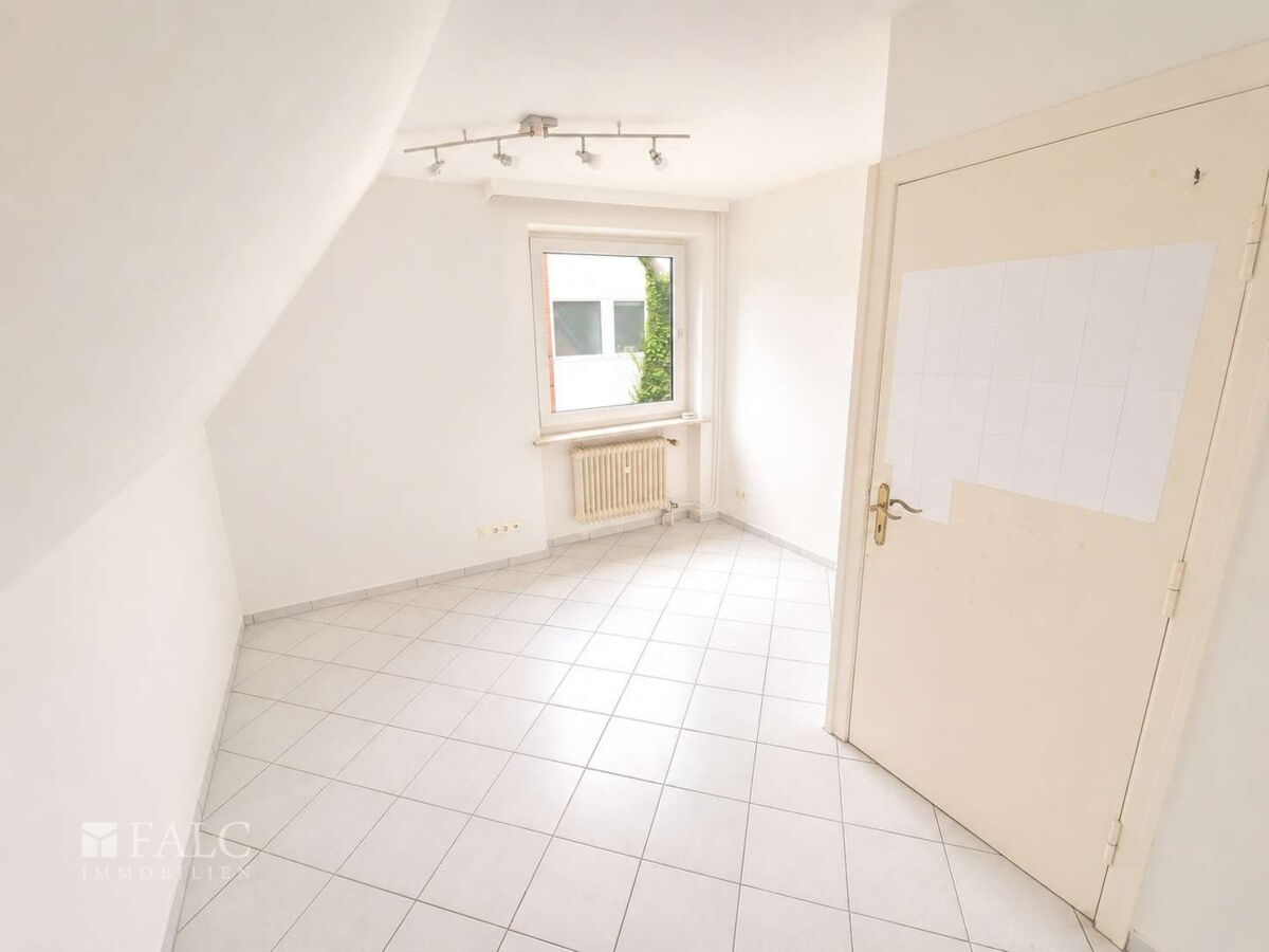 Schlafzimmer 4