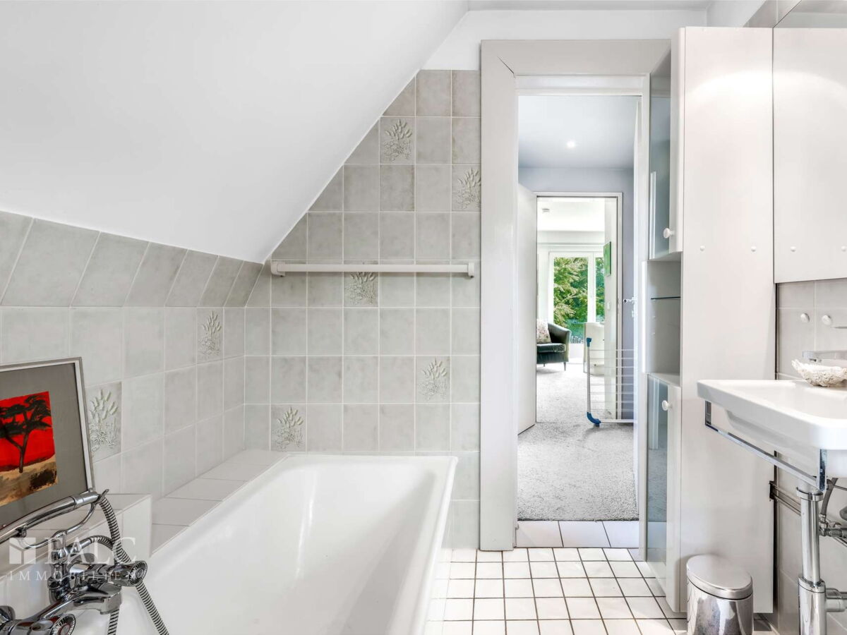 Badezimmer I - Obergeschoss