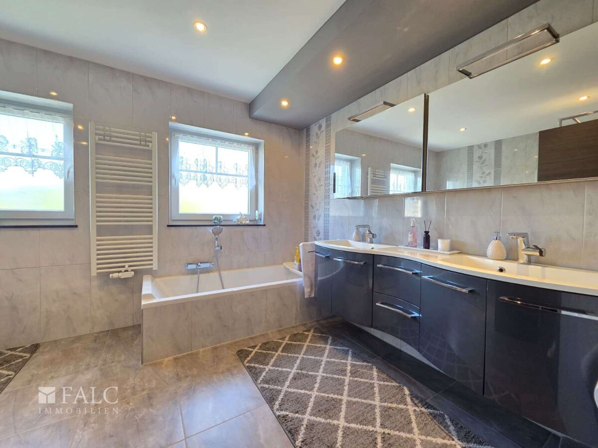 Badezimmer 1.OG