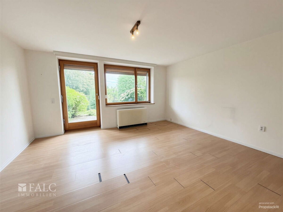 Wohnzimmer KG