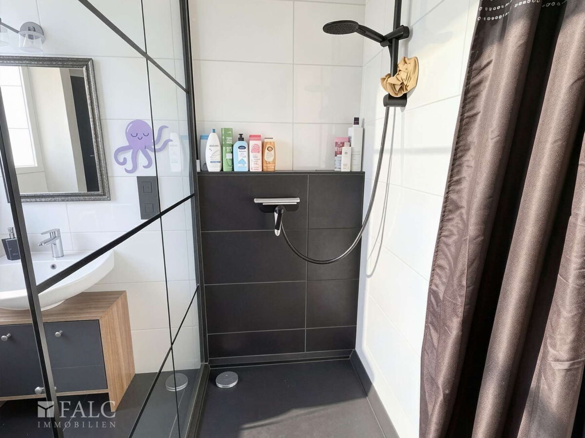 Dusche OG 