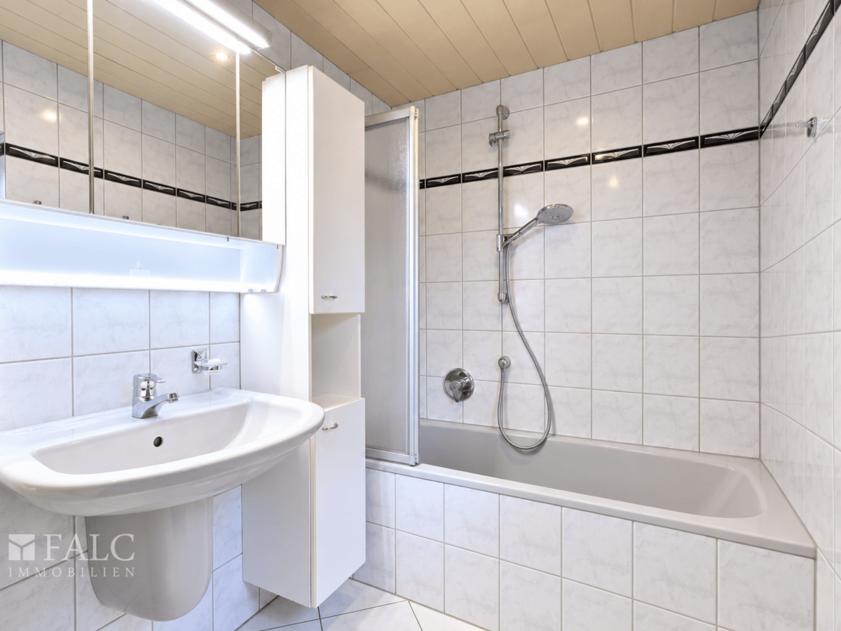 Badezimmer EG