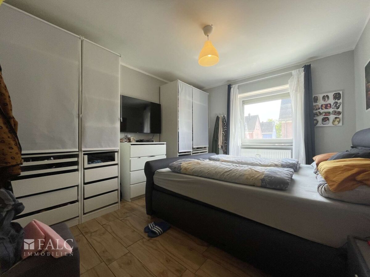 Schlafzimmer 1 im 1 OG 