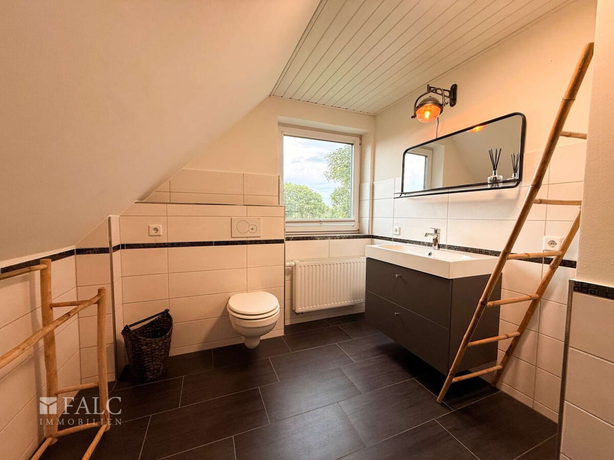 OG - Badezimmer Bild 3