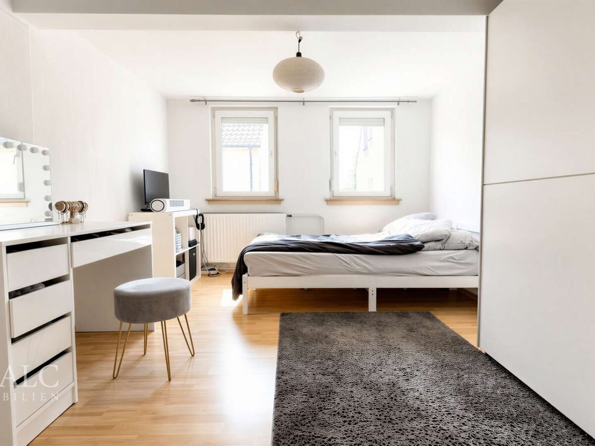 Schlafzimmer mittig OG