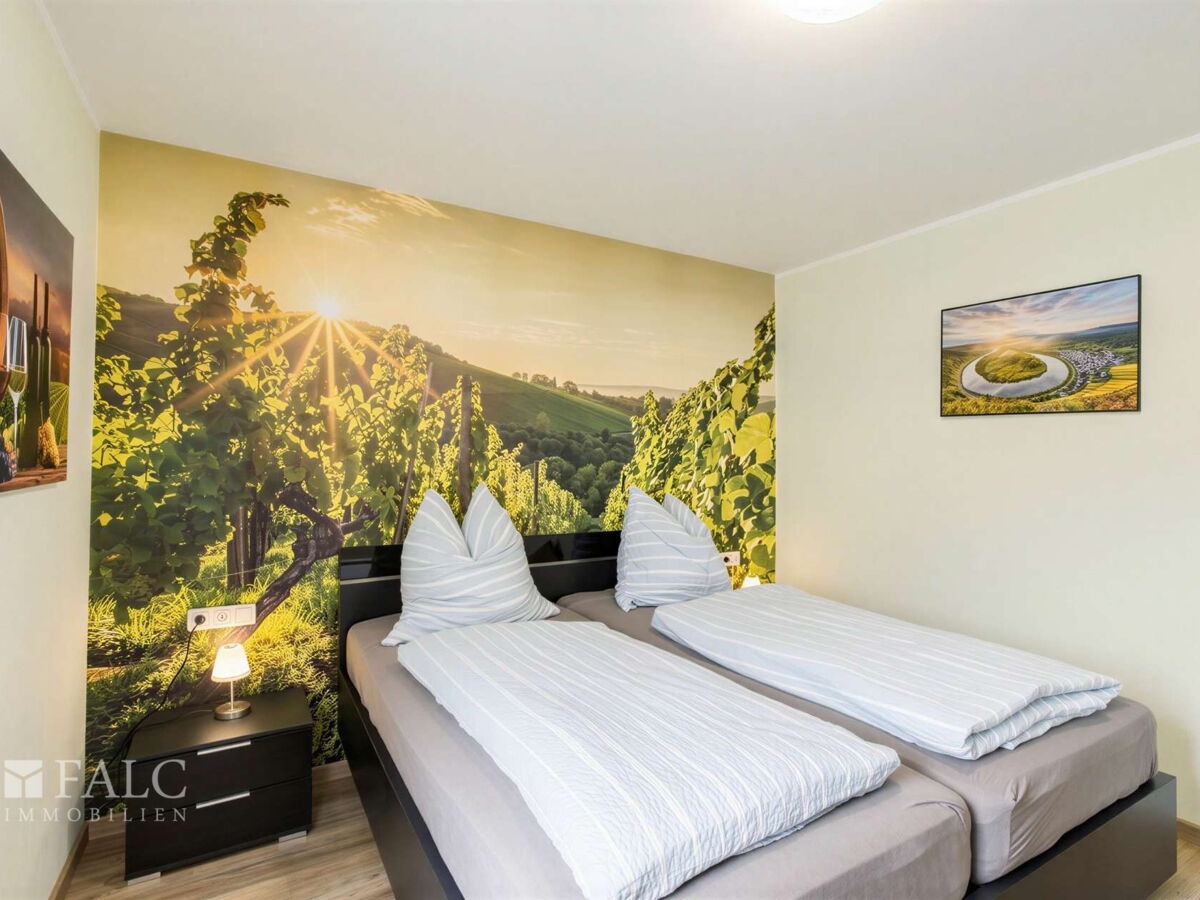 Schlafzimmer (Wohnung 1/UG)