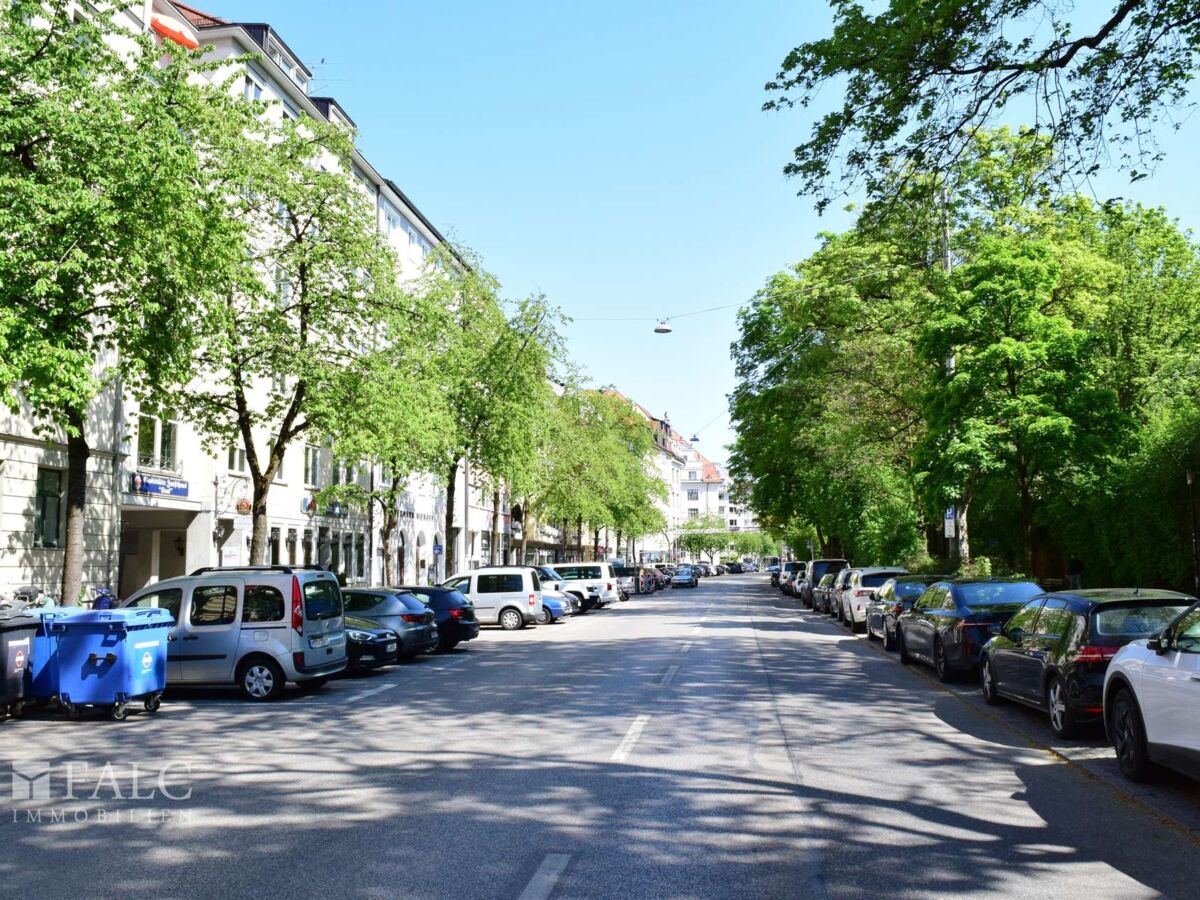 Straße / Umgebung