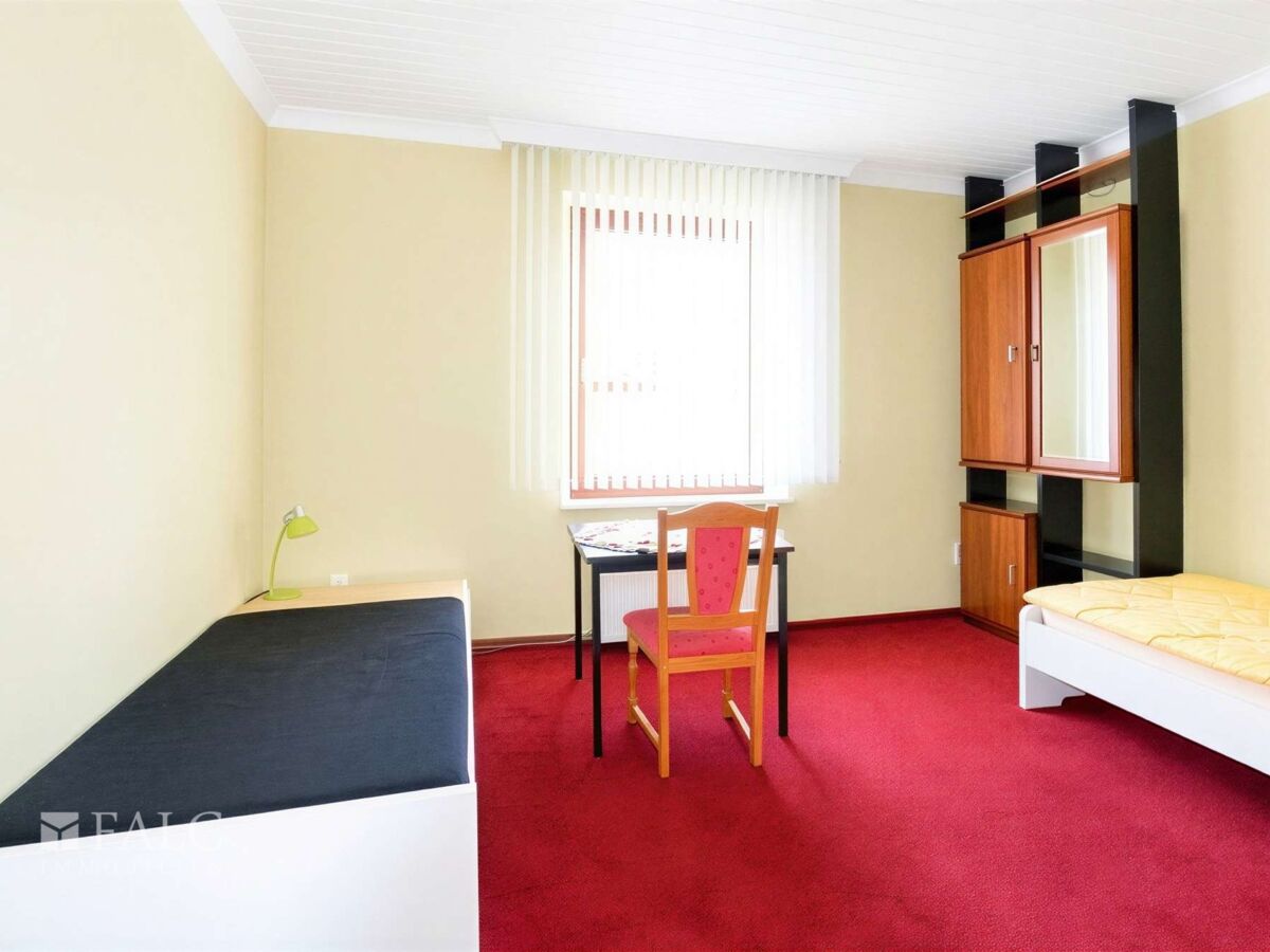 Schlafzimmer II