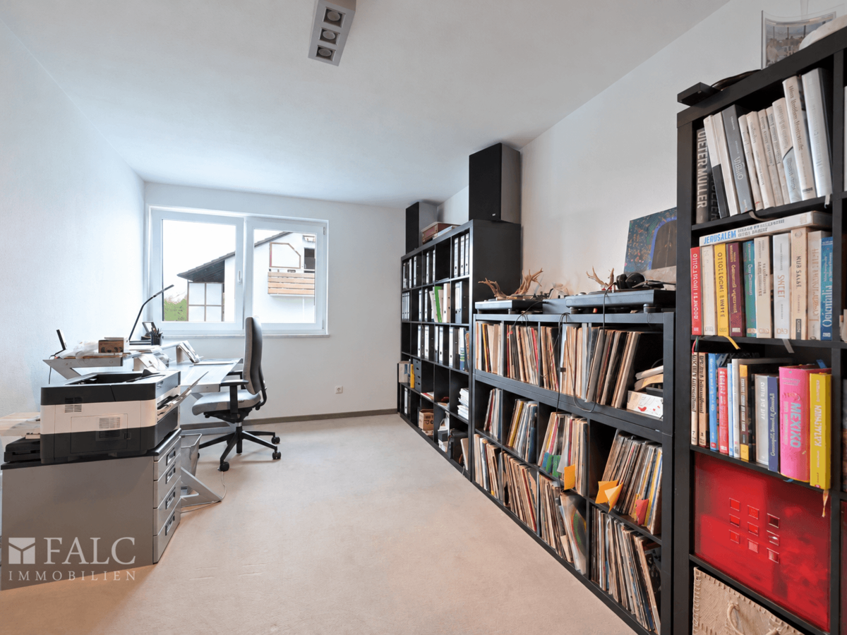 Zimmer 4 - Büro