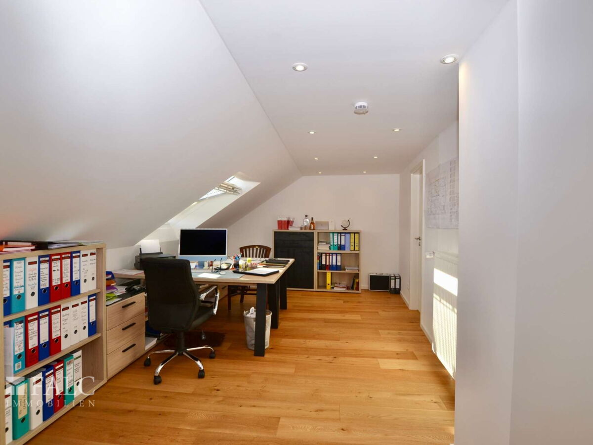 Großes Zimmer DG