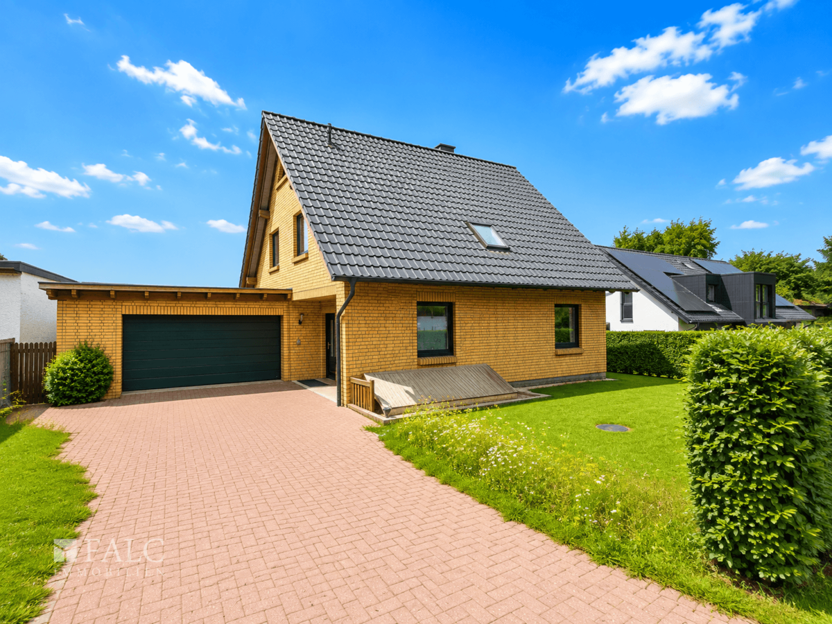 Straßenansicht