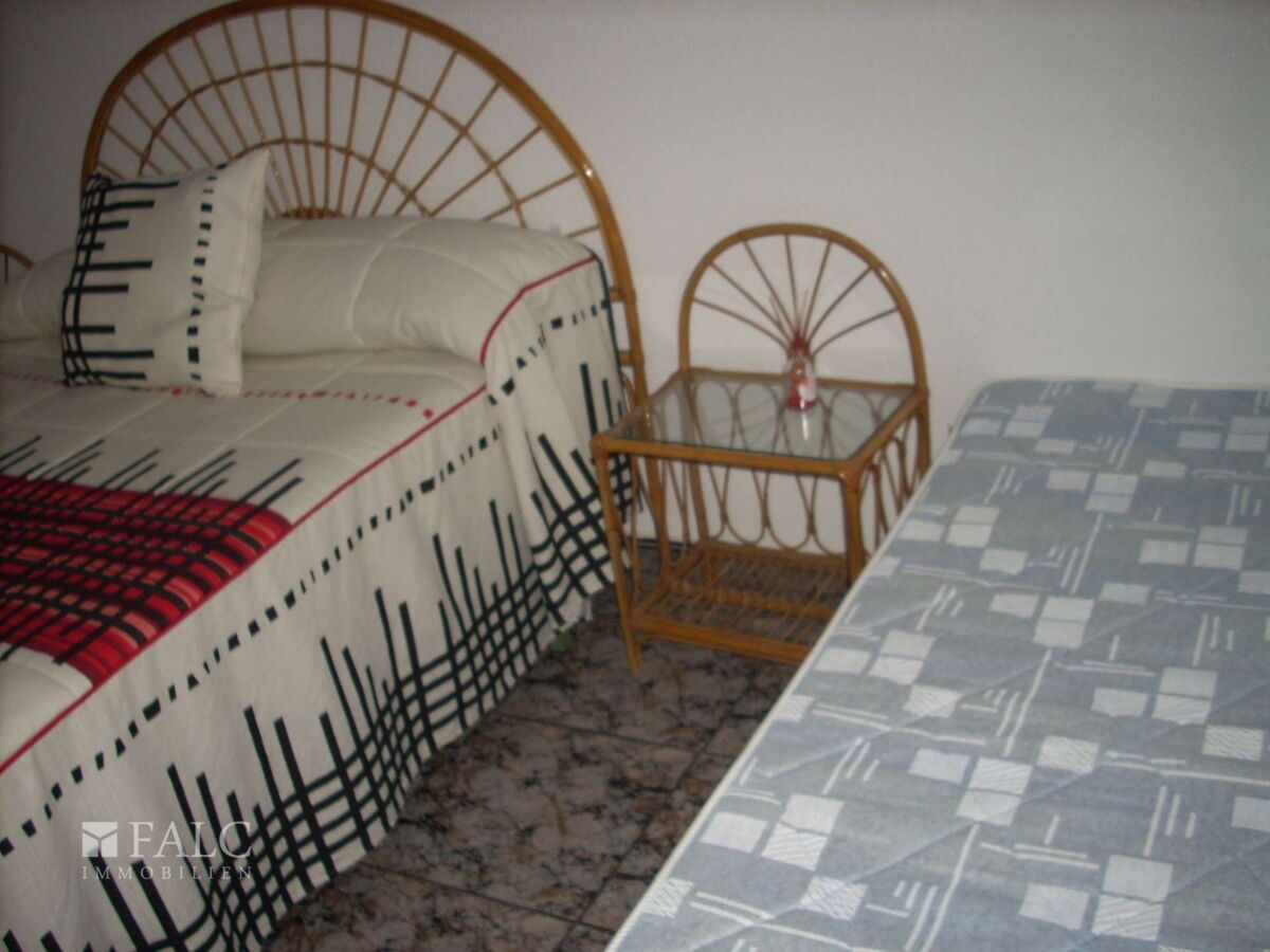 Schlafzimmer 4