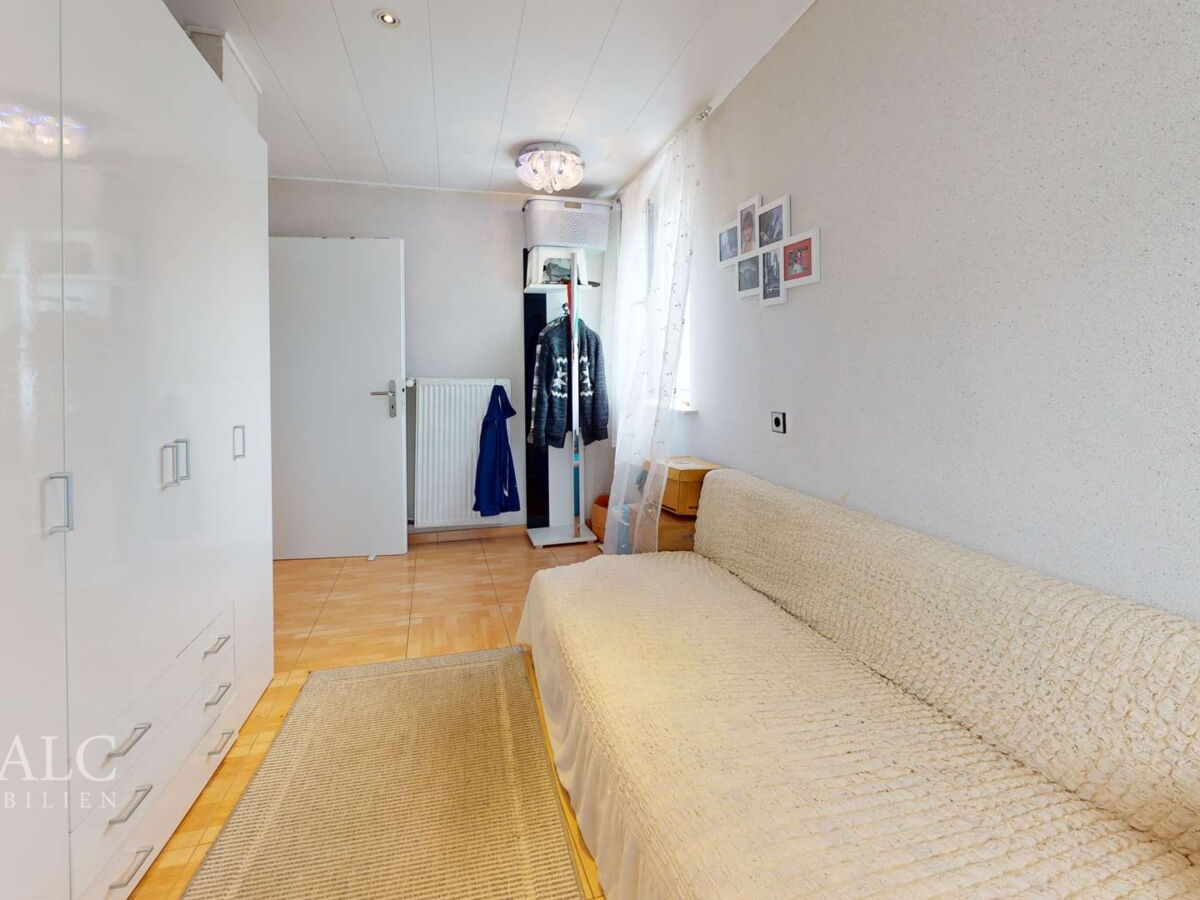 OG Büro / Kinderzimmer