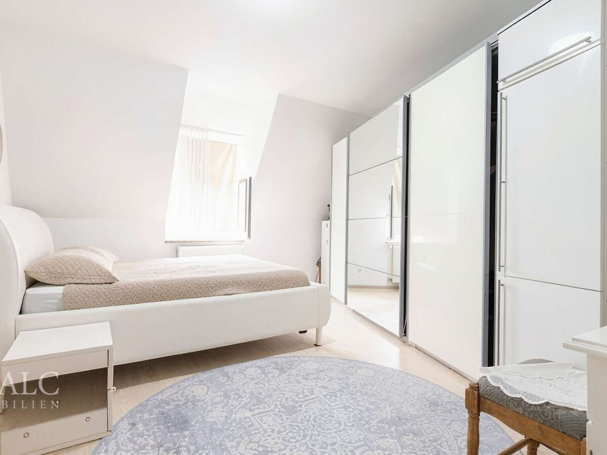 Schlafzimmer 2OG