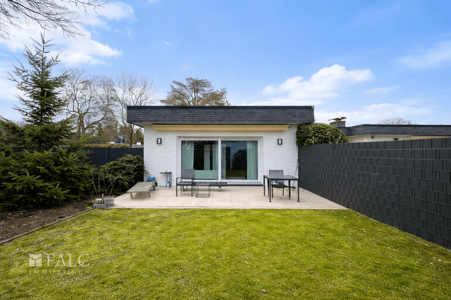 Wohntraum in Bestlage • Exklusiver Bungalow • Privatgarten • Sonnenterrasse • Düsseldorf-Stockum - Foto 5