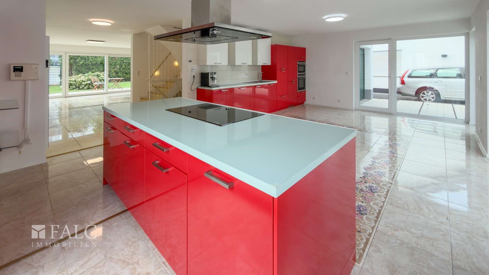 Freistehendes Einfamilienhaus mit Garten, 3 Bädern & Energieeffizienzklasse A+ in Köln-Rodenkirchen - Photo 2
