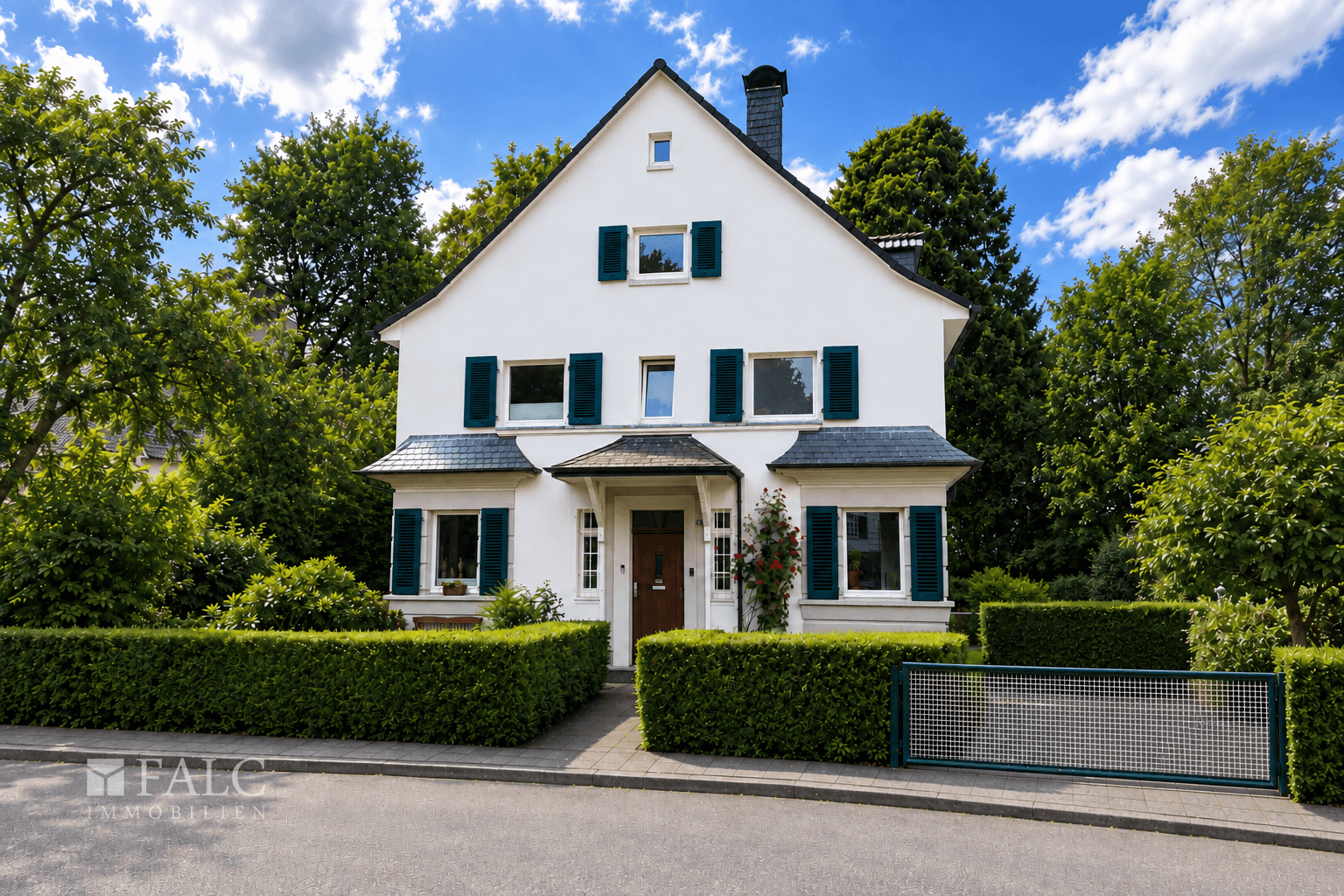 PROVISIONSFREI! Bergische Villa neu interpretiert-exklusives Familienanwesen in Remscheider Bestlage - Foto 1
