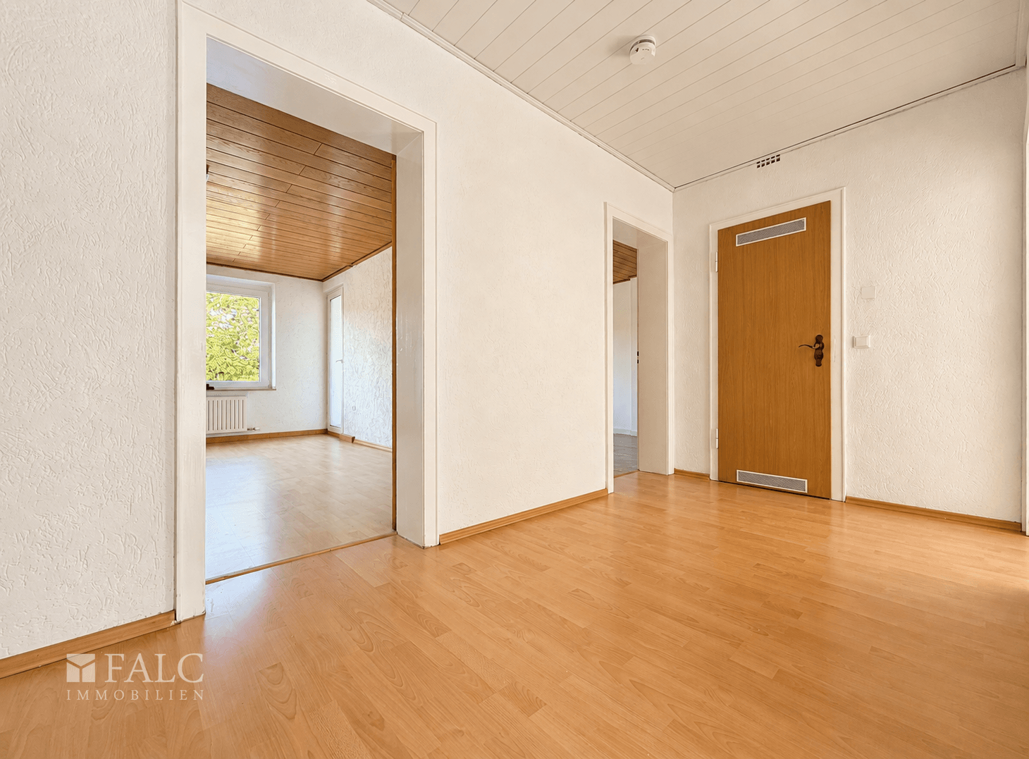 Helle 3-Zimmer-Wohnung mit Balkon in zentraler Lage von Mülheim an der Ruhr - Photo 2