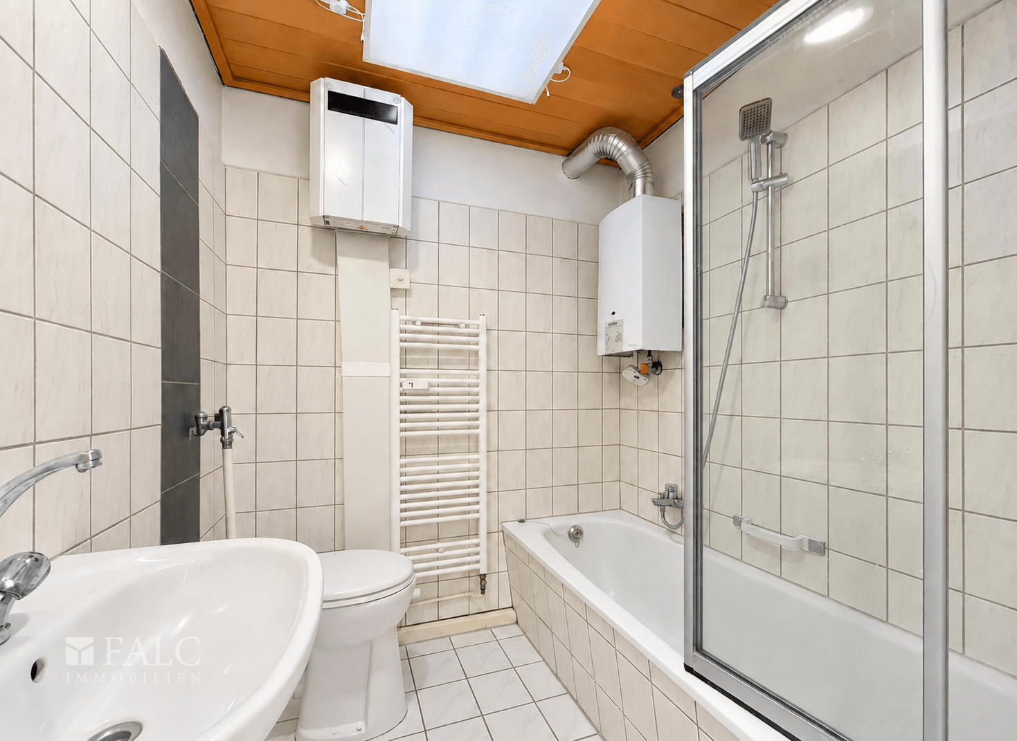Helle 3-Zimmer-Wohnung mit Balkon in zentraler Lage von Mülheim an der Ruhr - Photo 1