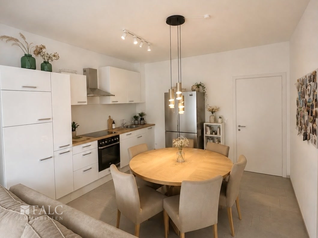 Dreizimmerwohnung im Erdgeschoss mit Loggia und kleinen Garten - Photo 3